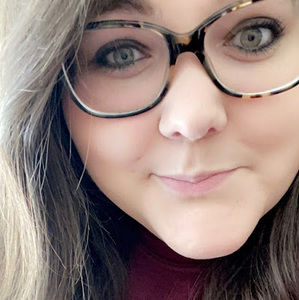 Meet your Posher, Abby